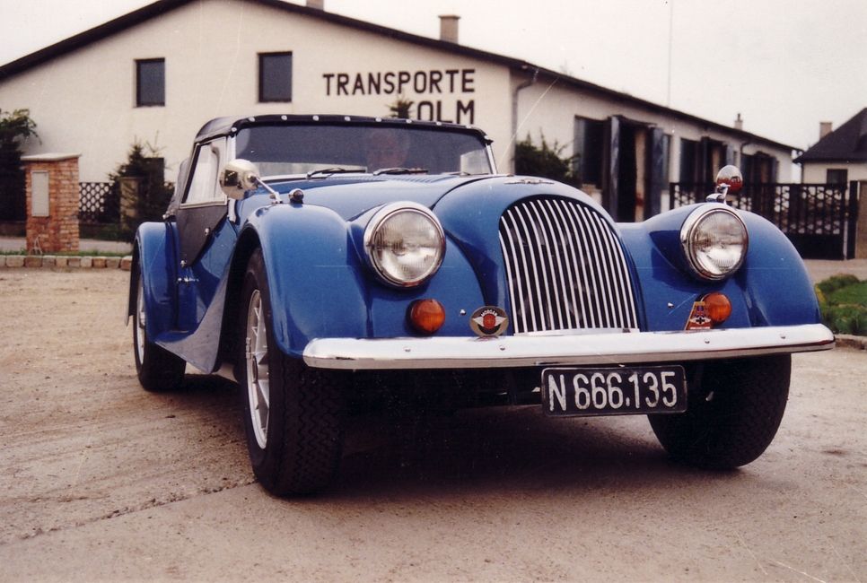Blauer Oldtimer